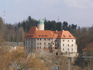 Rekonstrukce zámku a hradu Libá
